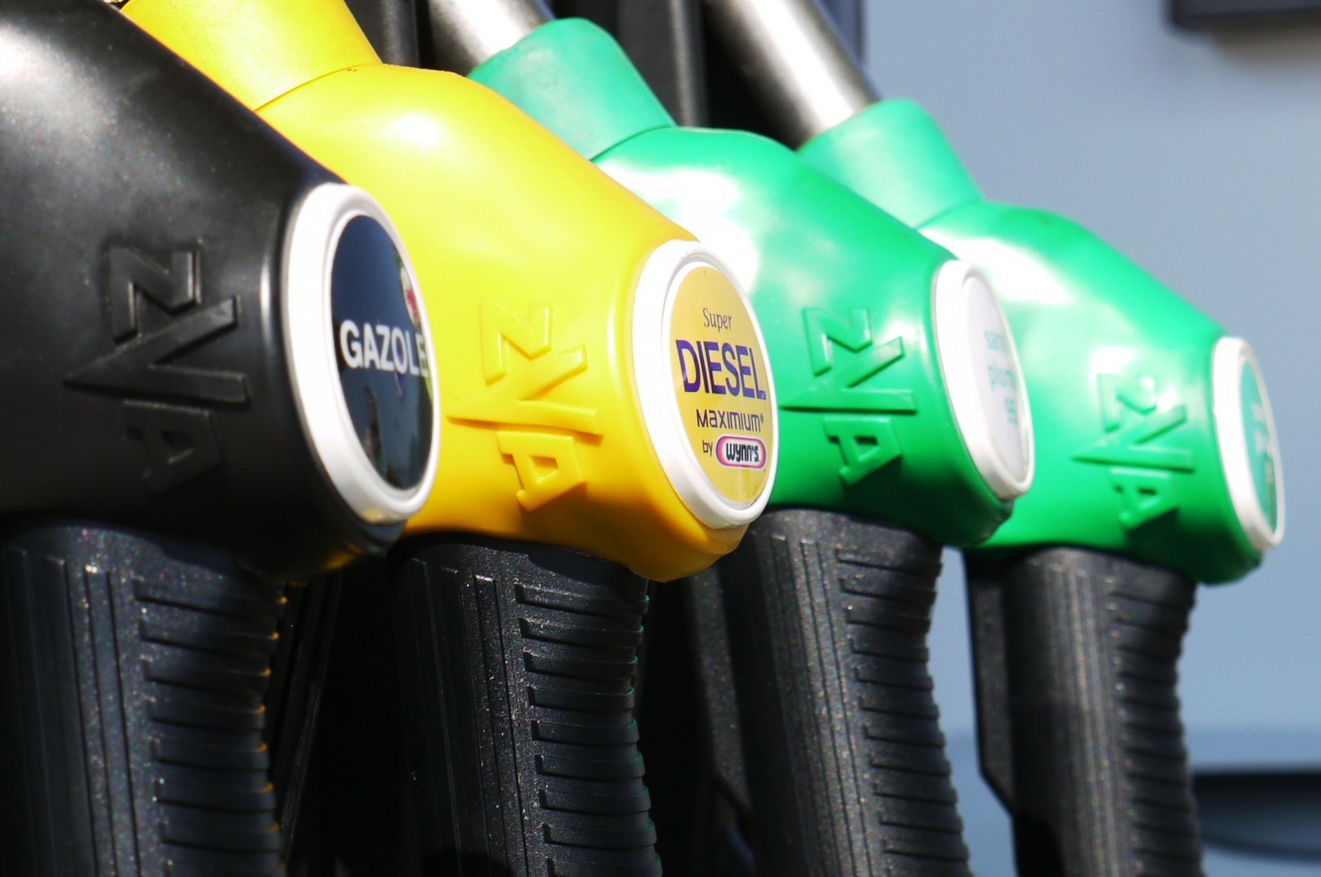 El, hybrid, bensin eller diesel – vilken väljer du?
